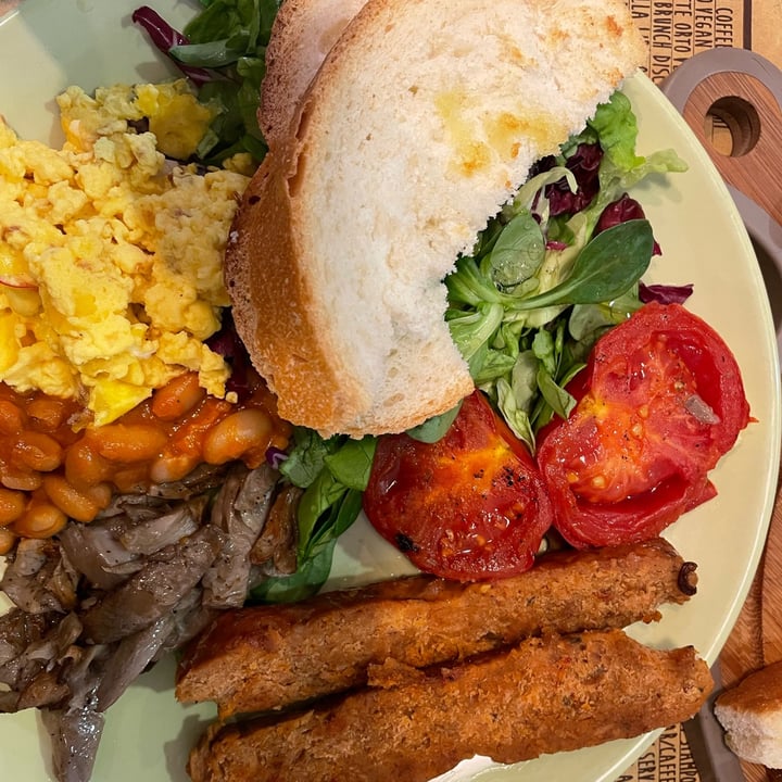 review photo of Zucchero a Velò English style! shared by @busygam3r on 16 Apr 2022 - review