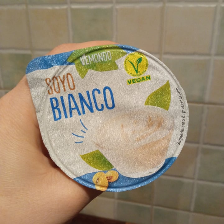 review photo of Vemondo Soya bianco yogurt shared by @matildaseimitica on 01 Jan 2022 - review