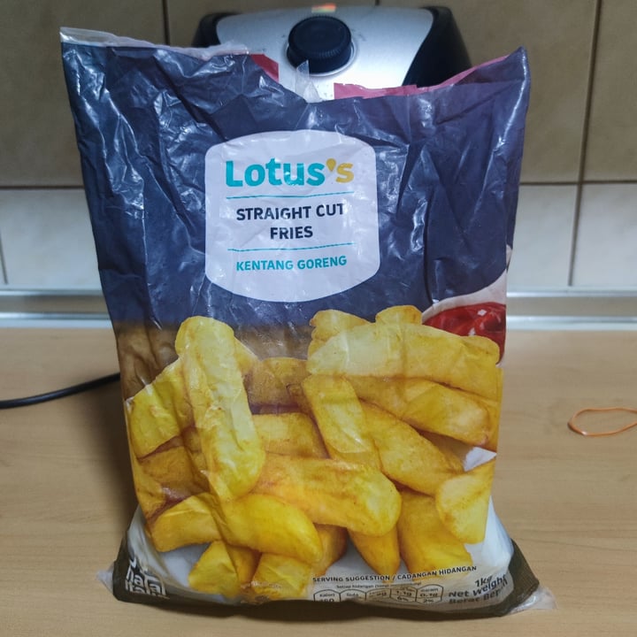 review photo of Lotus's Straight Cut Fries shared by @rafaelasomer on 21 Jun 2022 - review