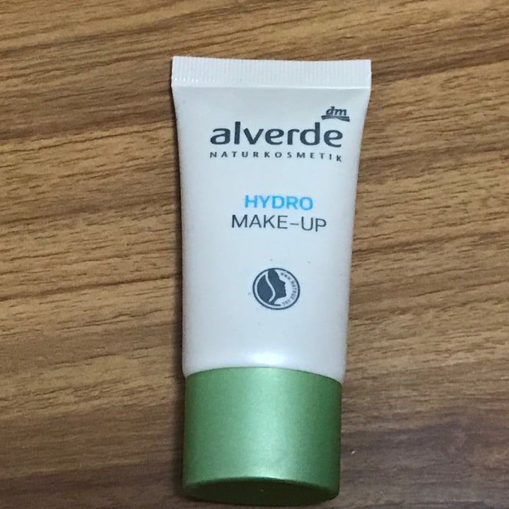 photo of Alverde Naturkosmetik Fondotinta Hidro shared by @jamesfay on  28 Jun 2020 - review