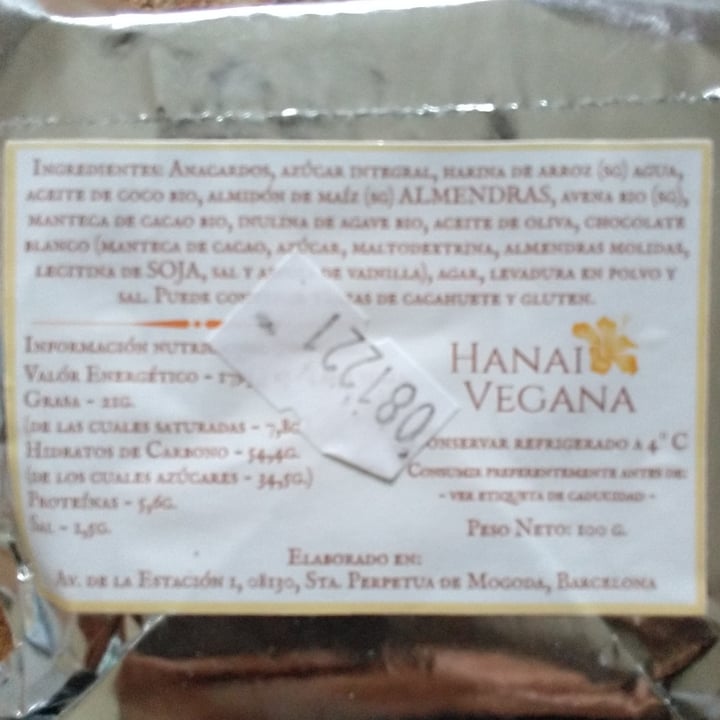 photo of Hanai Vegana Alfajor Artesanal de chocolate blanco y dulce de leche shared by @sym on  26 Dec 2021 - review