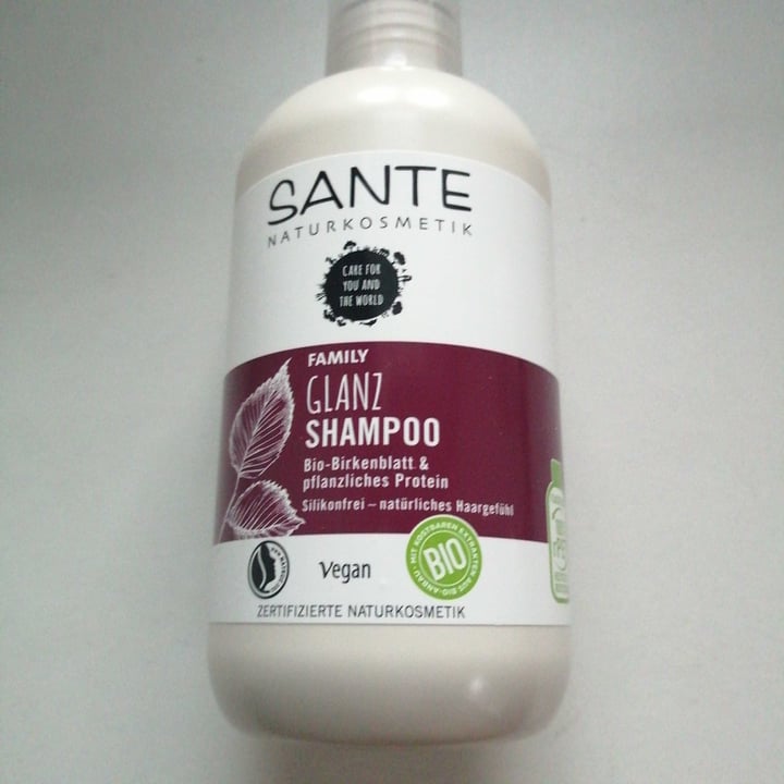 photo of Sante Naturkosmetik Glanz Shampoo shared by @veganny18 on  21 Jun 2020 - review