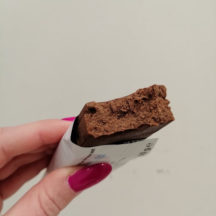 photo of Foodspring protein bar chocolate almond shared by @aliceveg on  09 Mar 2022 - review