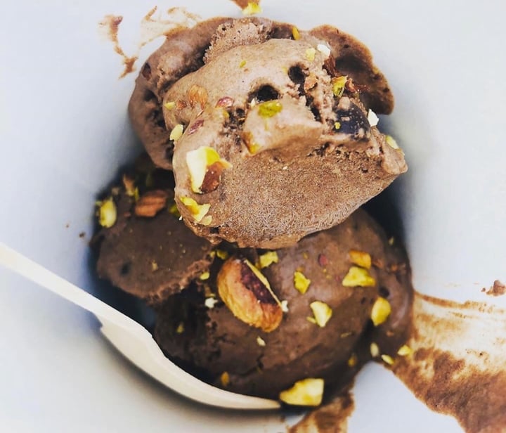 photo of Leaf Cafe Chocolate chip ice-cream shared by @theveganvamps on  07 Jan 2020 - review