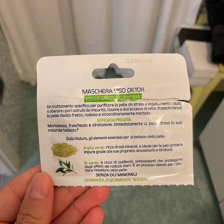 photo of Leocrema Maschera Viso Detox shared by @giuliabernuzzii on  20 Sep 2022 - review