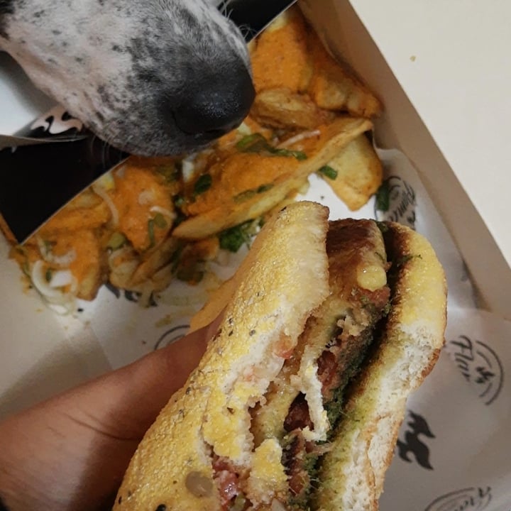 review photo of Flamas Burger Co Hamburguesa Provarte shared by @luoliva01 on 27 Sep 2021 - review