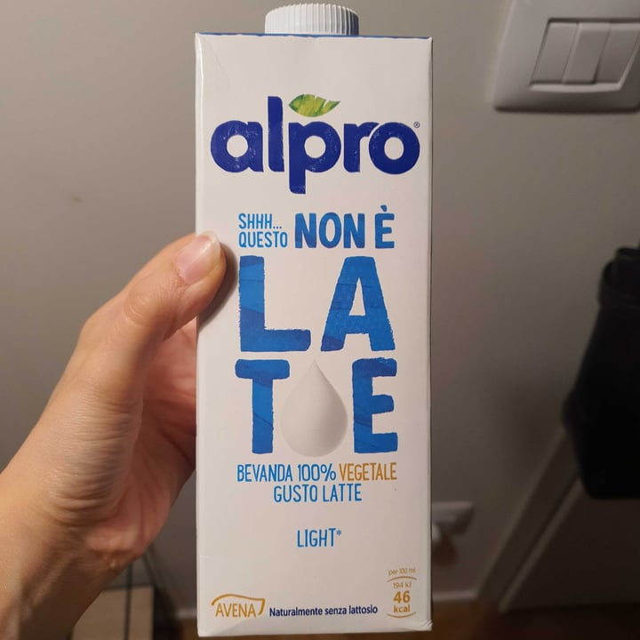 photo of Alpro This is Not Milk Classic Questo Non è Late Classico shared by @deborabattaglia on  13 Jun 2022 - review
