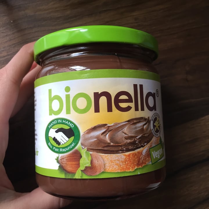 review photo of Bionella Bionella Chocolate Spread Nuss-Nougat-Creme shared by @vittoriaoria on 03 Apr 2022 - review