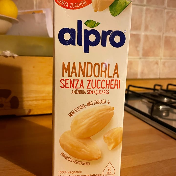 photo of Alpro Almond no sugars shared by @silviasos on  08 Dec 2021 - review