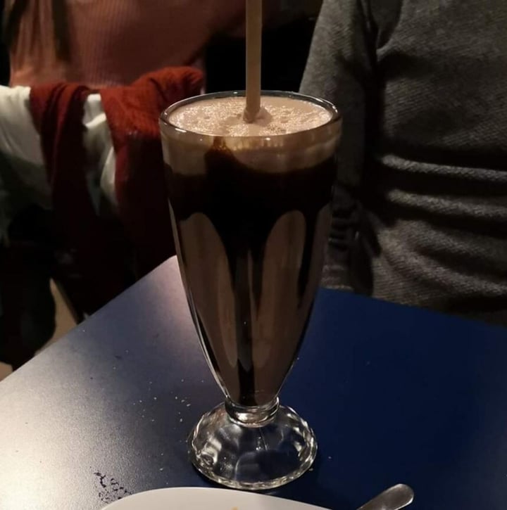 photo of B13 bar Batido de chocolate shared by @skelanimals on  09 Nov 2019 - review