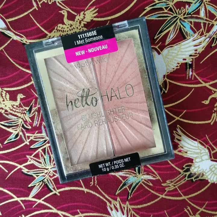 photo of Wet n Wild Beauty Blushlighter/Fard Rehausseur shared by @astrea95 on  09 Aug 2021 - review