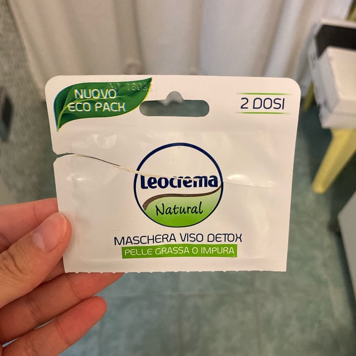 review photo of Leocrema Maschera Viso Detox shared by @giuliabernuzzii on 20 Sep 2022 - review