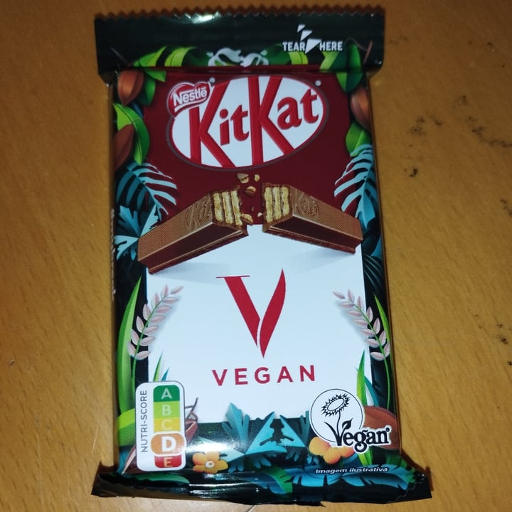 photo of Nestlé Kitkat Vegan shared by @nenabpais on  25 Nov 2022 - review