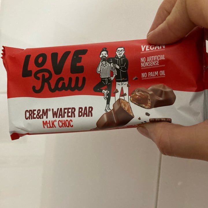 photo of LoveRaw Cre&m Filled Wafer Bars shared by @beatrizbcn on  26 Dec 2021 - review