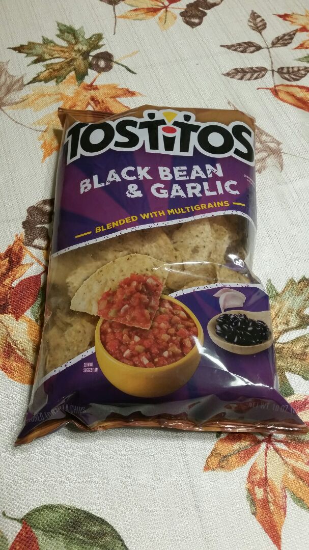 photo of Kroger Marketplace Tostitos Black Bean & Garlic Tortilla Chips shared by @agreene428 on  30 Nov 2019 - review