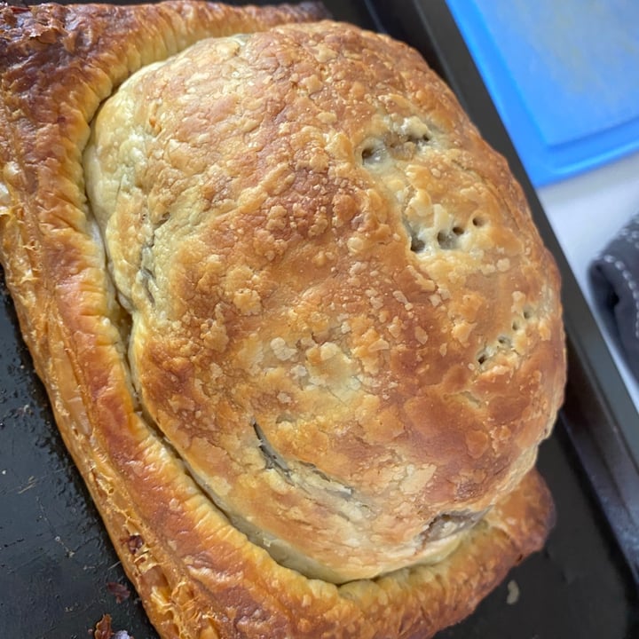 photo of Woolworths Food Beef-Style Wellington shared by @laurennamer on  26 Dec 2021 - review