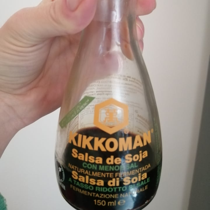 review photo of Kikkoman Salsa di Soia A Ridotto Contenuto Di Sale shared by @veganviviana on 13 Apr 2022 - review