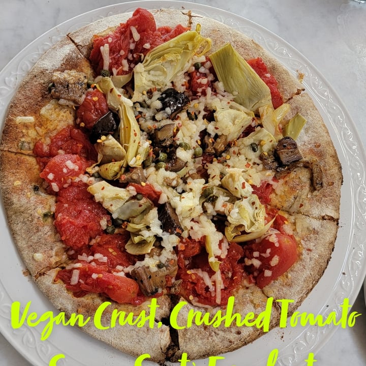 review photo of Pizza by Elizabeths CYO Pizza shared by @plant-based-newb on 05 May 2022 - review