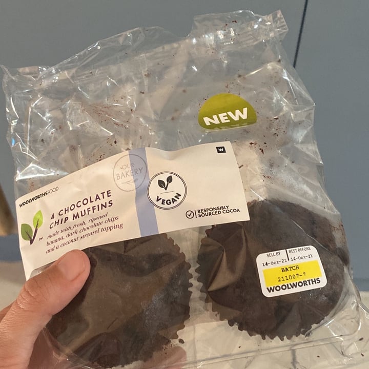 photo of Woolworths Chocolate chip Muffins shared by @ymeyer on  14 Oct 2021 - review