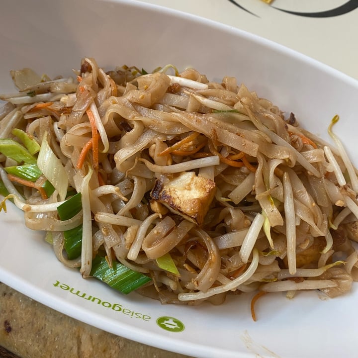 photo of 3CO phad thai vegan shared by @alecann on  21 Jun 2022 - review