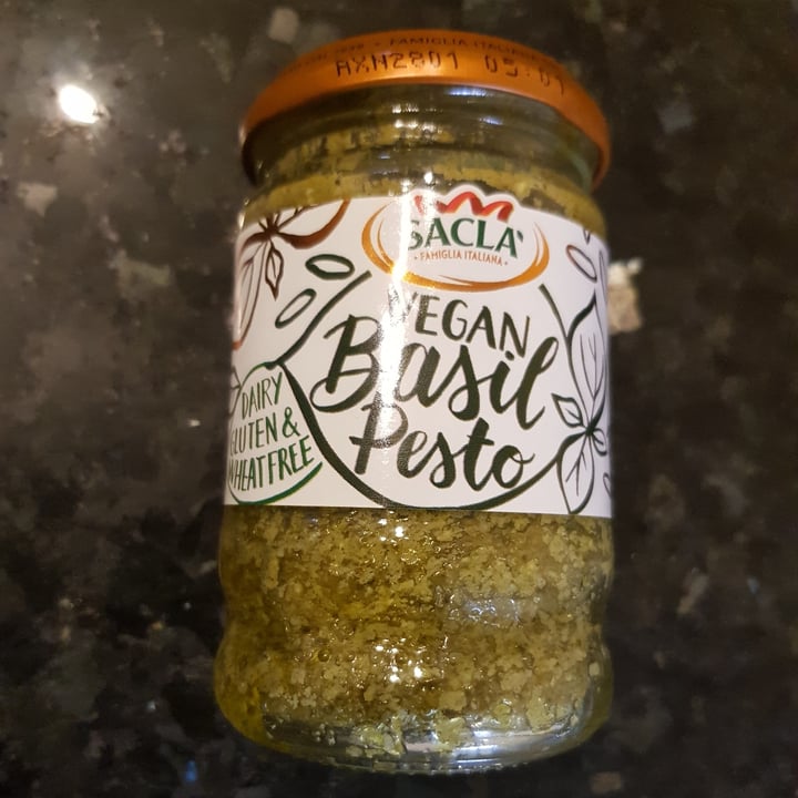photo of Sacla Green pesto shared by @holisticliv on  12 Feb 2021 - review