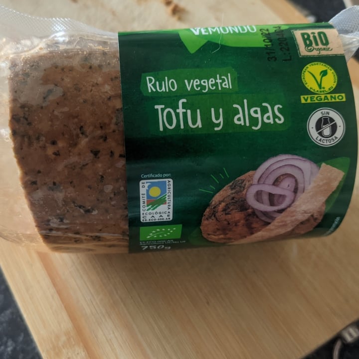 photo of Vemondo Rulo Vegetal Tofu Y Algas shared by @neusgallego on  13 May 2022 - review