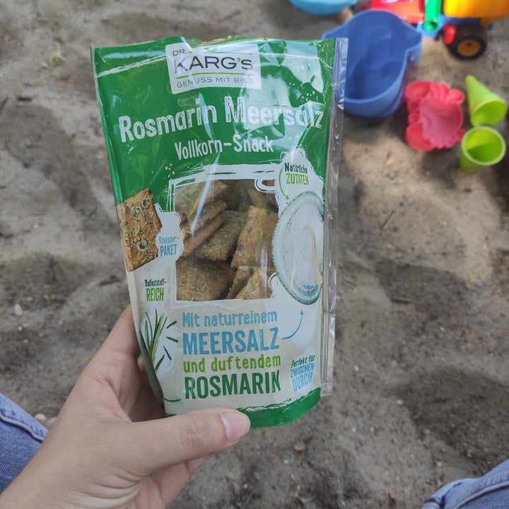 review photo of Dr. Karg's Rosemary & Sea Salt Crunchy Bites Oven Baked shared by @sofsmustdie on 02 Aug 2022 - review