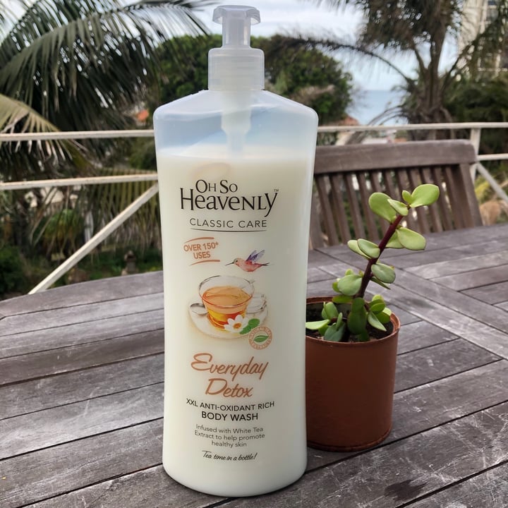 review photo of Oh So Heavenly Everyday Detox Anti-Oxidant Rich Body Wash shared by @tarynsmit on 19 Oct 2020 - review