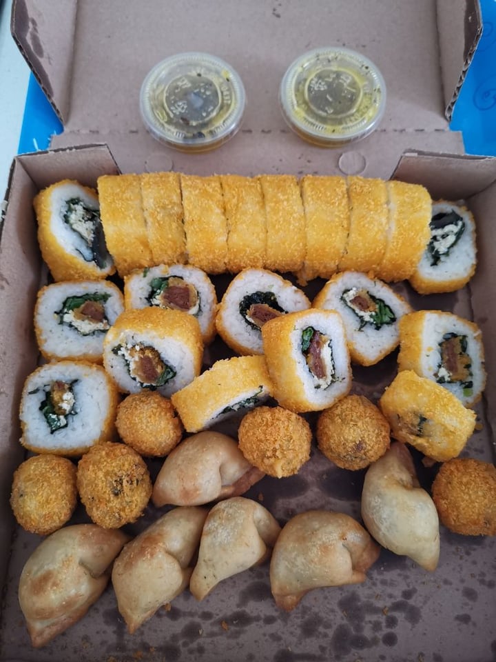 review photo of Yasai Vegan Sushi Yasai Premium Roll shared by @esbueno on 28 Mar 2020 - review