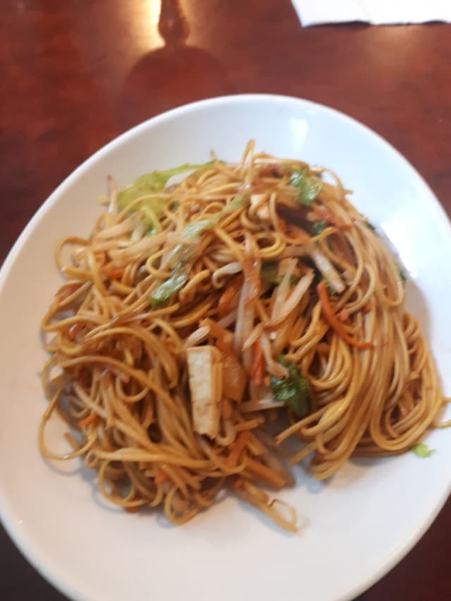 「Nouilles sautées」の料理の写真