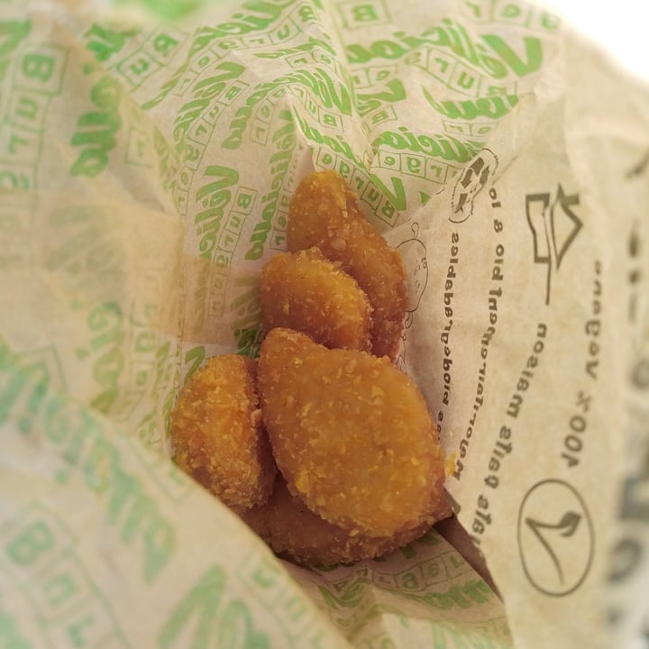 photo of Vélicious Burger Vegan Nuggets shared by @shynza on  16 Aug 2021 - review