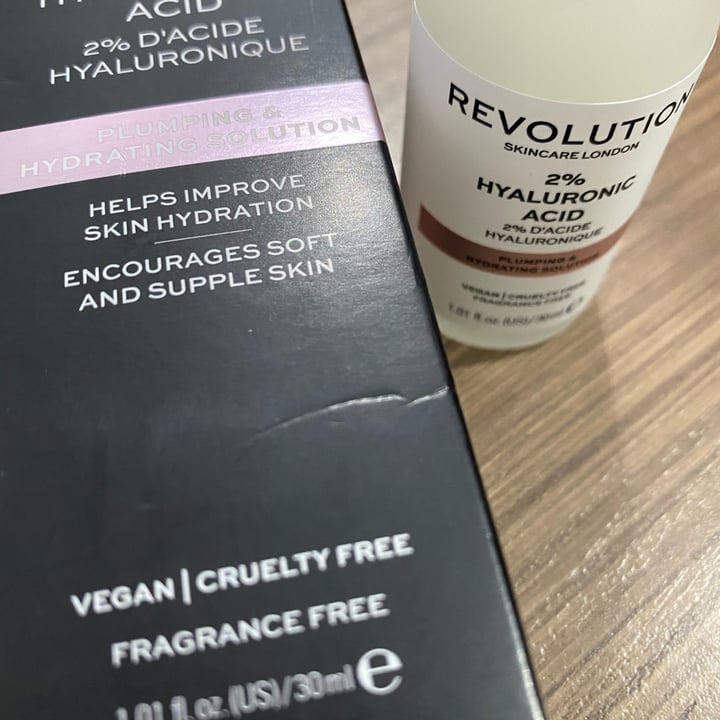 review photo of Revolution Beauty Plumping & Hydrating Solution shared by @carolinasternenstaub on 16 Nov 2021 - review