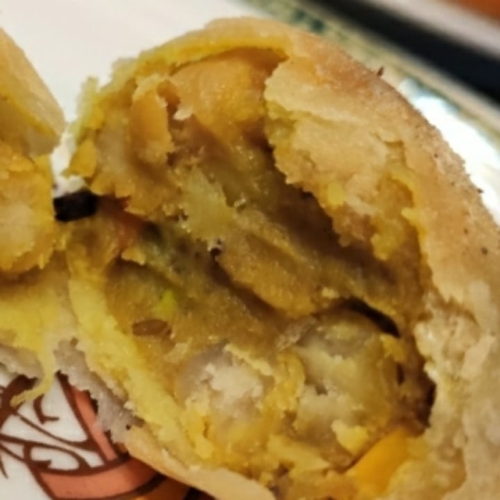 photo of New Bombay Palace Samosas De Verduras shared by @abigail2020 on  18 Jan 2021 - review