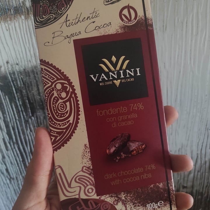photo of Vanini Cioccolato fondente 74% con granella di cacao shared by @scythelia on  04 Oct 2022 - review