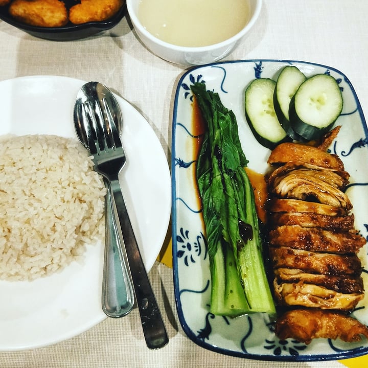 review photo of D’Life Signature Chicken Rice shared by @singapovegan on 20 Mar 2021 - review