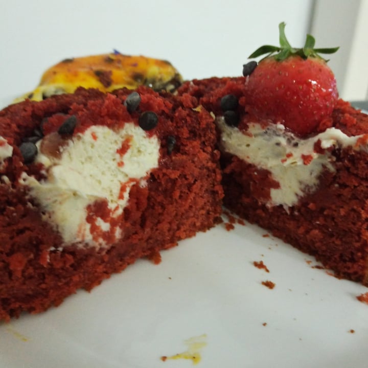 review photo of Chök The Chocolate Kitchen Mini Cake Vacka shared by @arantzagates on 23 Sep 2021 - review
