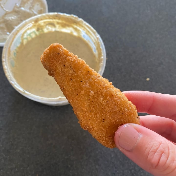 photo of Beyond Meat Chicken Tenders shared by @curvycarbivore on  27 Oct 2021 - review