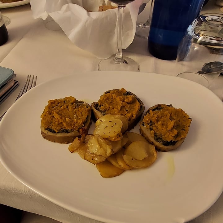 review photo of il Lughino, come Natura insegna - Como Arrosto di seitan con spinaci e crema di anacardi shared by @lucthelucky on 31 Oct 2022 - review
