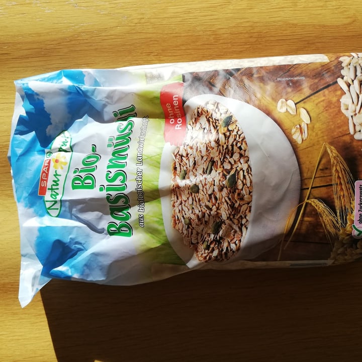 photo of Spar Natur pur Bio Basis Müsli shared by @plantifulvegan on  06 Nov 2022 - review