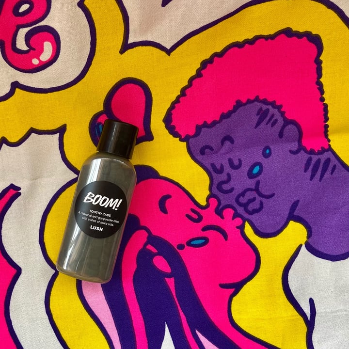 photo of LUSH Fresh Handmade Cosmetics Boom! Toothy Tabs shared by @dafnelately on  17 Feb 2021 - review