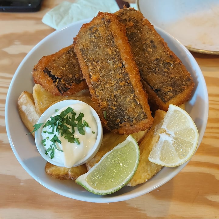 photo of Entre Pedras Café Bar Vegano "Fish&Chips" shared by @antiaac- on  01 Oct 2020 - review
