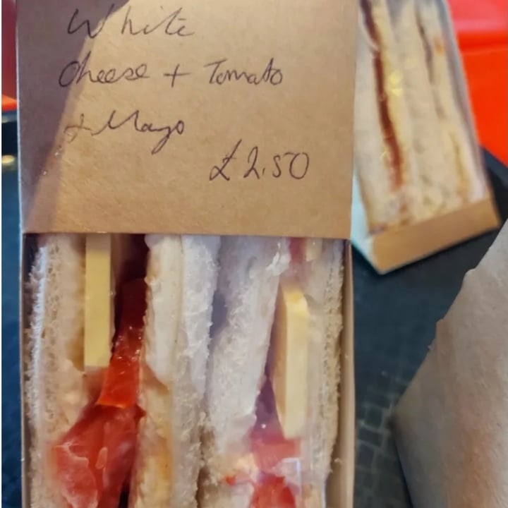 photo of Willows Animal Sanctuary Cheese And Tomato Sandwich shared by @skito1987 on  27 Jul 2022 - review