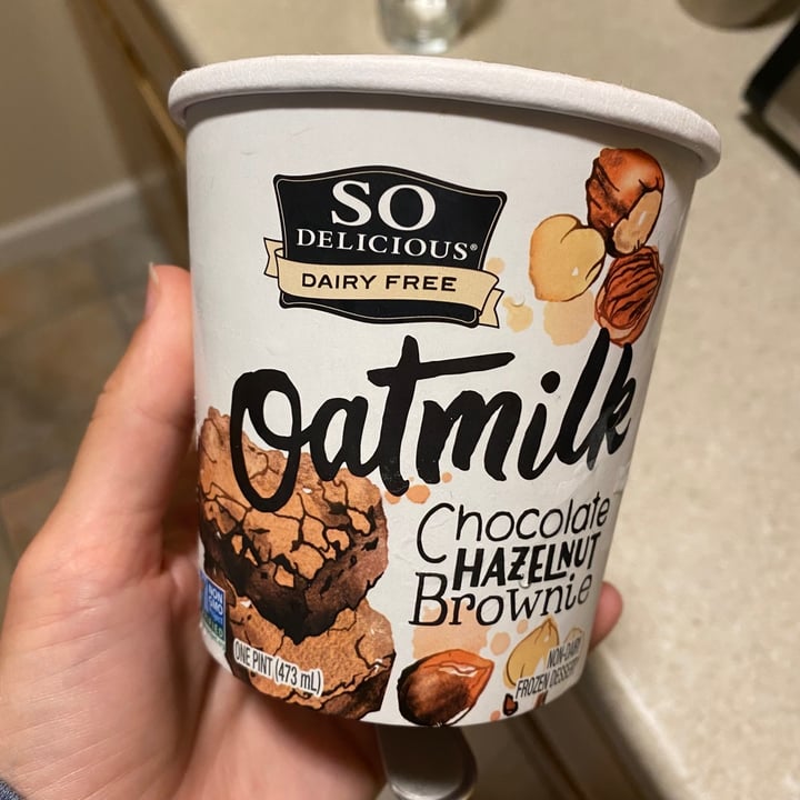 photo of So Delicious Dairy Free Chocolate Hazelnut Brownie Oatmilk Frozen Dessert shared by @curvycarbivore on  29 Jun 2021 - review