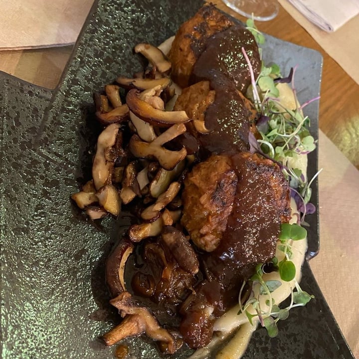 photo of Hakuna Matata Veggie No rabo de toro shared by @mimivi on  18 Oct 2020 - review