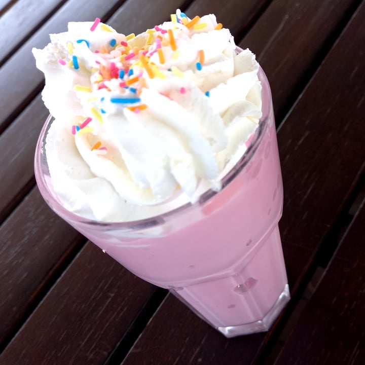 review photo of Asher's Corner Cafe @ Ashers Farm Sanctuary Strawberry Milkshake shared by @nataliekirsten on 31 May 2021 - review