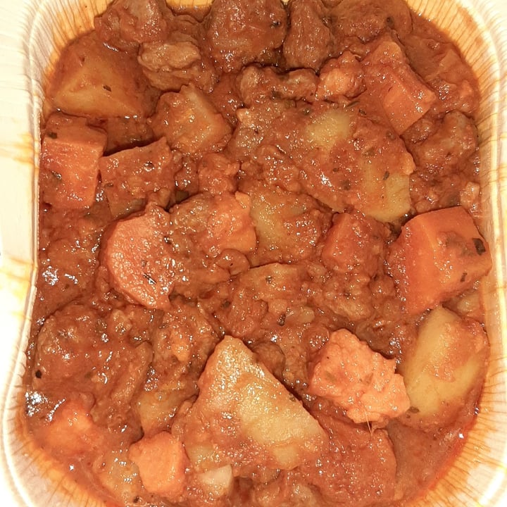photo of Jaa Nu' Rosticceria Vegana Genova Spezzatino di soia con carote, patate, paprika, bietole e cumino shared by @succodizucca on  17 Oct 2021 - review