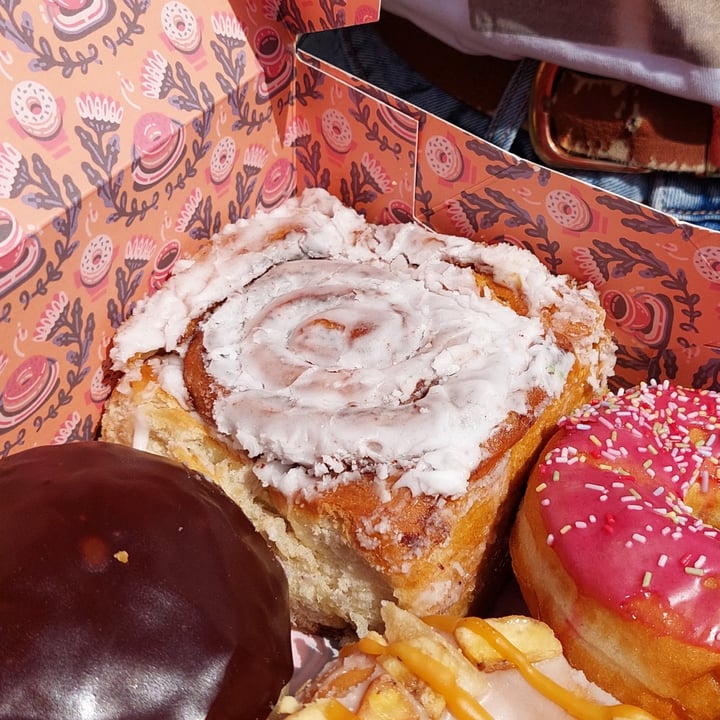 photo of Brammibal's Donuts Cinnamon Bun shared by @kaikaikai on  29 Jun 2021 - review