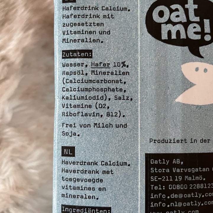 photo of Oatly Oat milk with Calcium shared by @minmarmag on  16 Dec 2021 - review