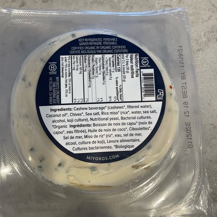 photo of Miyoko's Creamery Double Cream Classic Chive Cashew Milk Cheese shared by @veg4n on  30 Oct 2021 - review