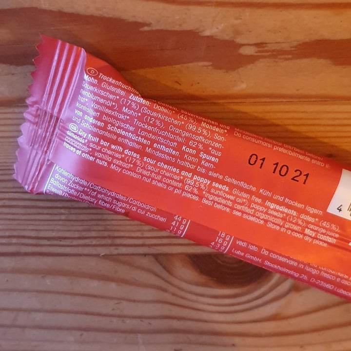 review photo of Lubs Fruchtriegel Kirsch Mohn shared by @jlnfchs on 11 Aug 2021 - review